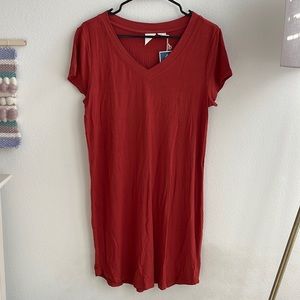 C&C California T shirt Dress in Rust - size M